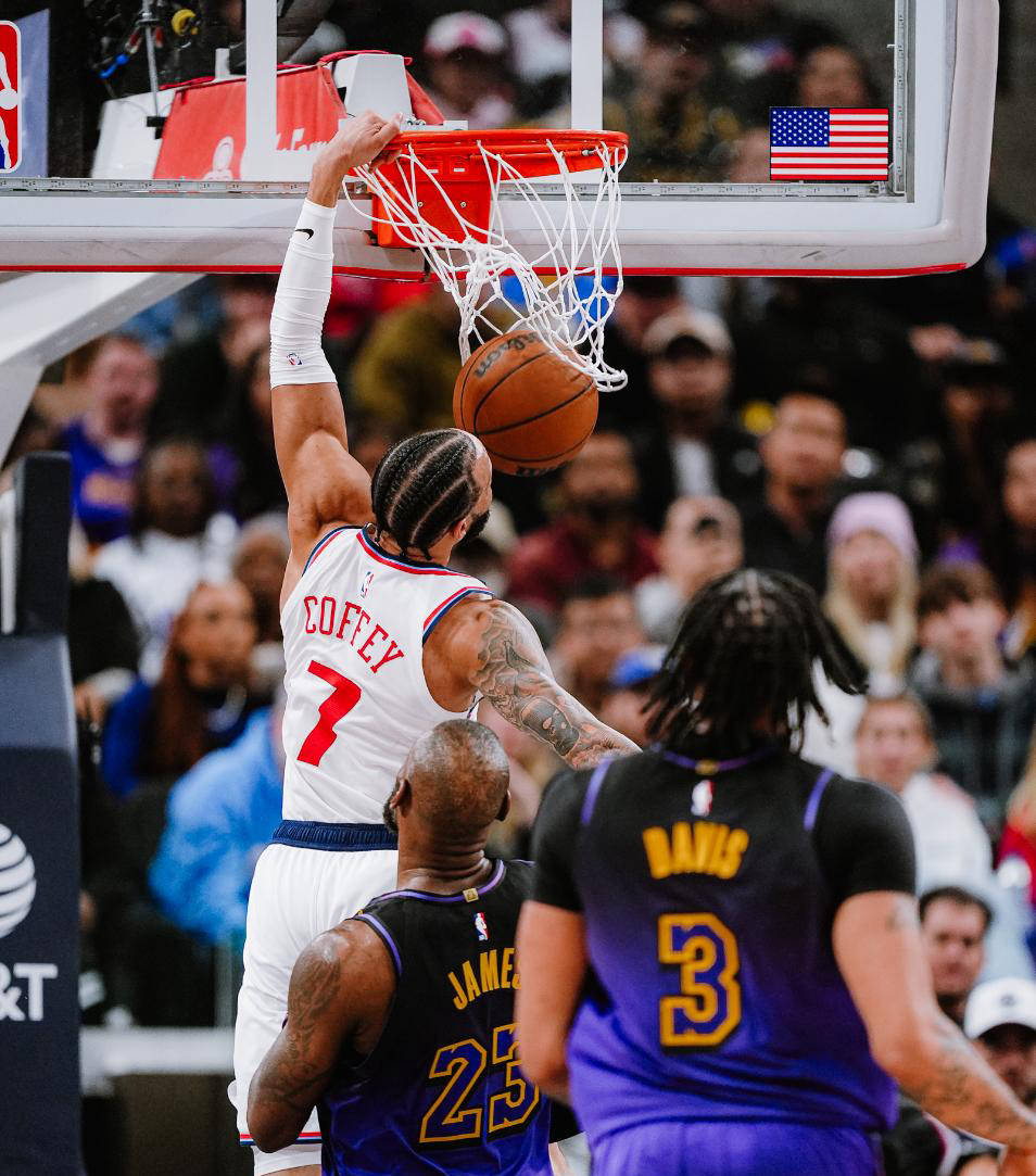 开云体育官网-关于快船再胜一场，继续领跑西部的信息