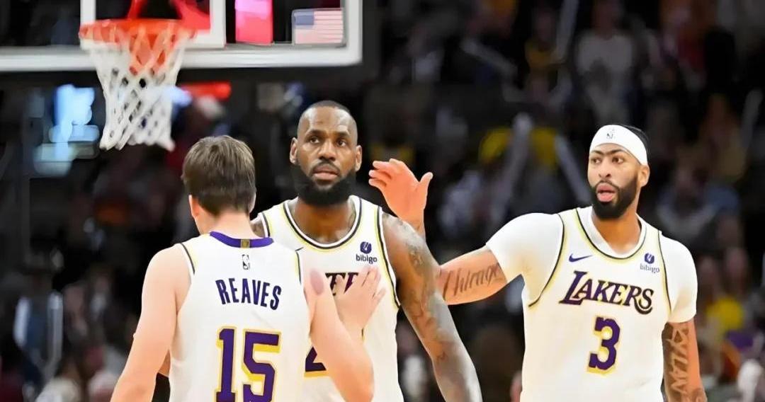 开云体育app下载-火箭战胜湖人，继续保持不败记录