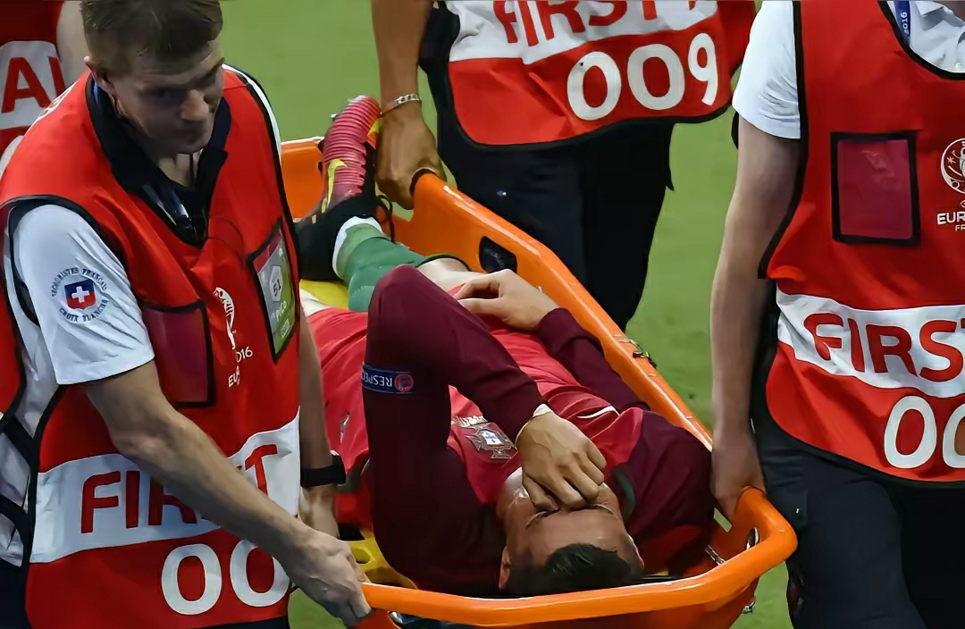 关于足球巨星受伤,恐影响下轮比赛的信息 关于足球巨星受伤,恐影响下轮比赛的信息