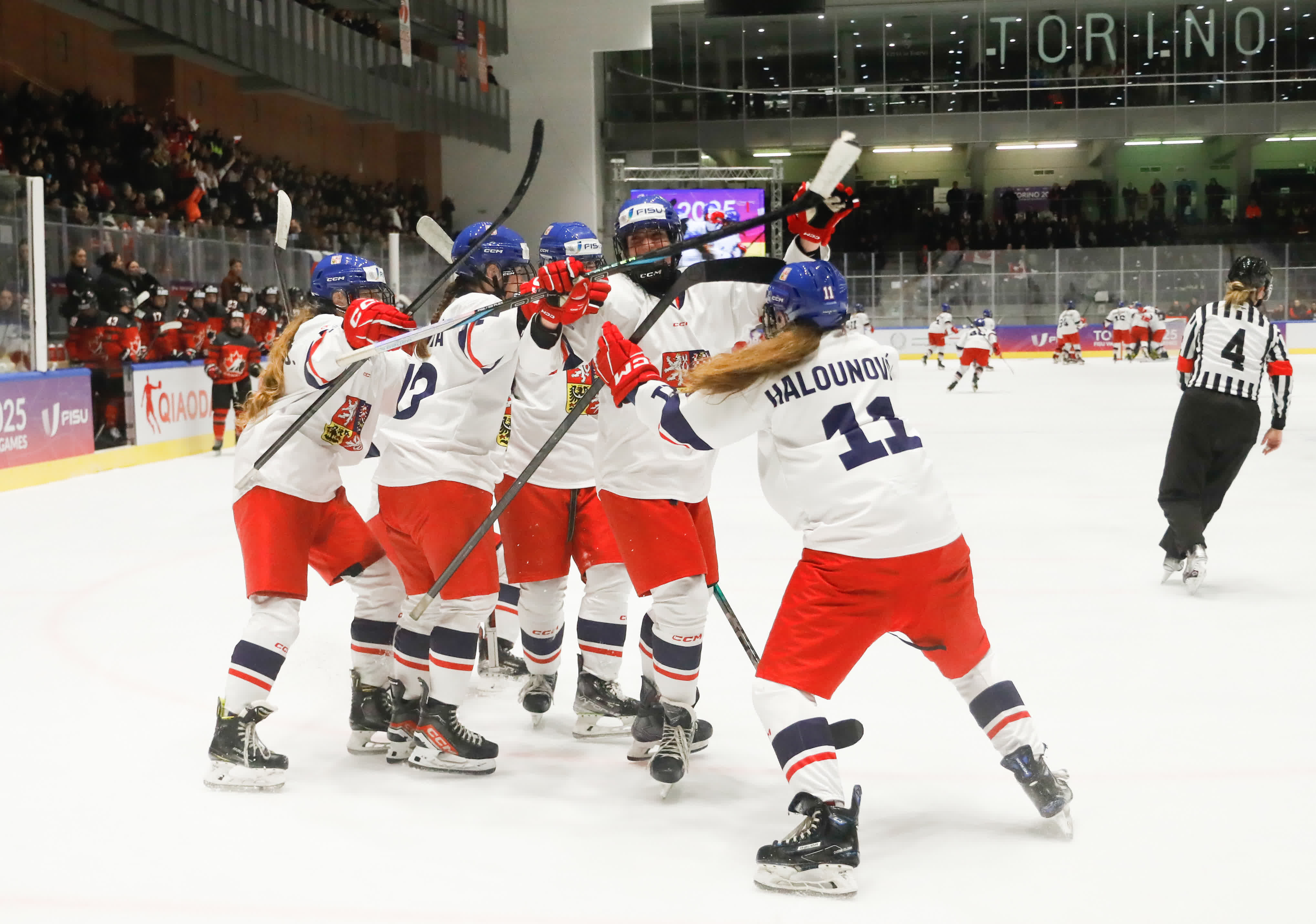 开云体育-捷克队表现出色，赢得出线资格