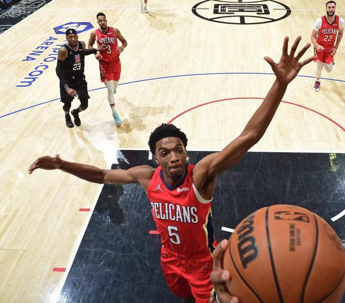 开云体育登录入口-鹈鹕交易生效，球队战术变化有望