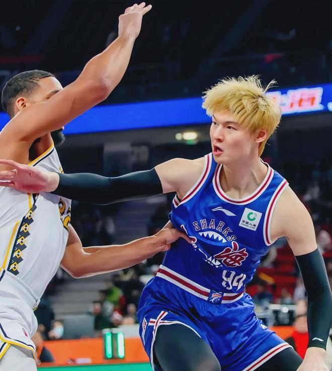 开云体育app-上海男篮击败强敌，实力有所暴露