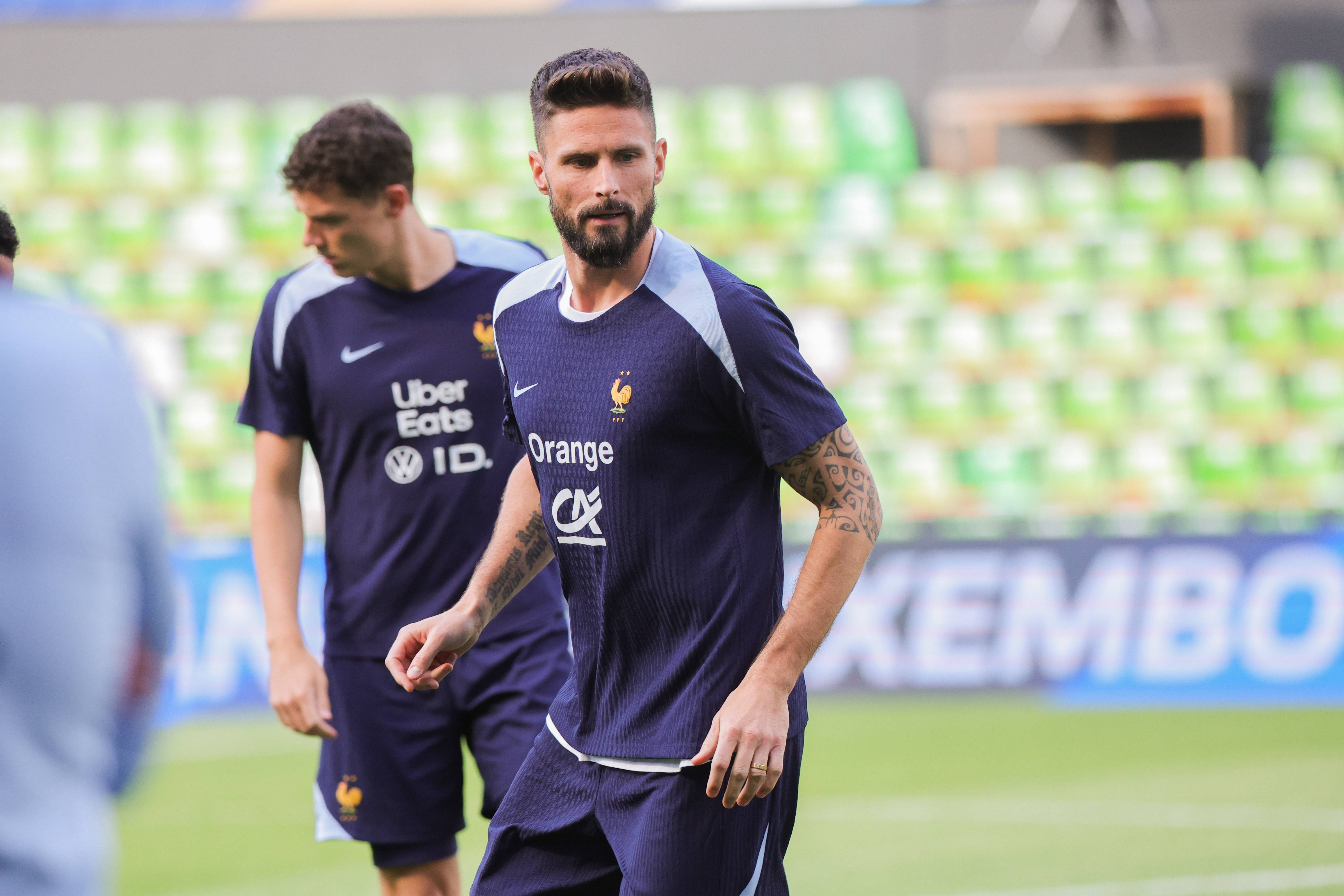 法国女子足球队士气高昂,备战重要比赛 法国女子足球队士气高昂,备战重要比赛