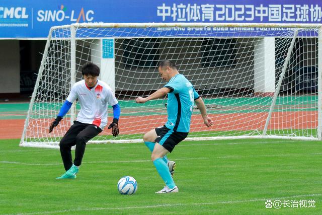 开云体育官网-足球职业联赛上演激烈对抗，赛况扣人心弦的简单介绍