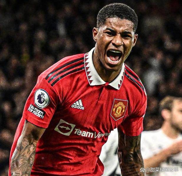 关于英格兰国脚首秀，助曼联主场轻松战胜卡迪夫的信息