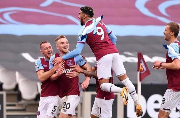 开云体育app-包含AC米兰与佛罗伦萨擦出火花：胜负难分的词条