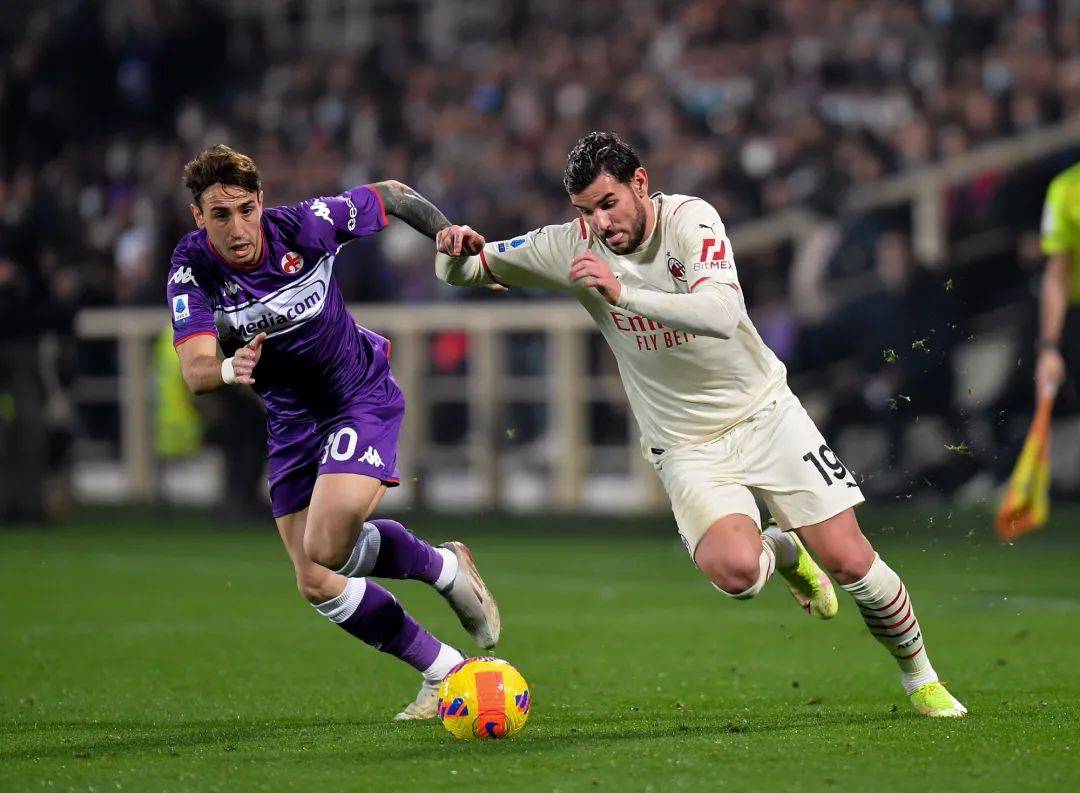 包含AC米兰与佛罗伦萨擦出火花:胜负难分的词条 包含AC米兰与佛罗伦萨擦出火花:胜负难分的词条