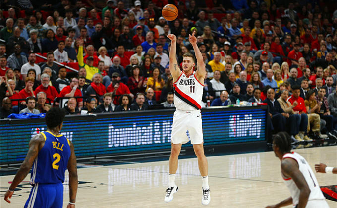 开云体育官网入口-北美球队实力突出，横扫对手晋级