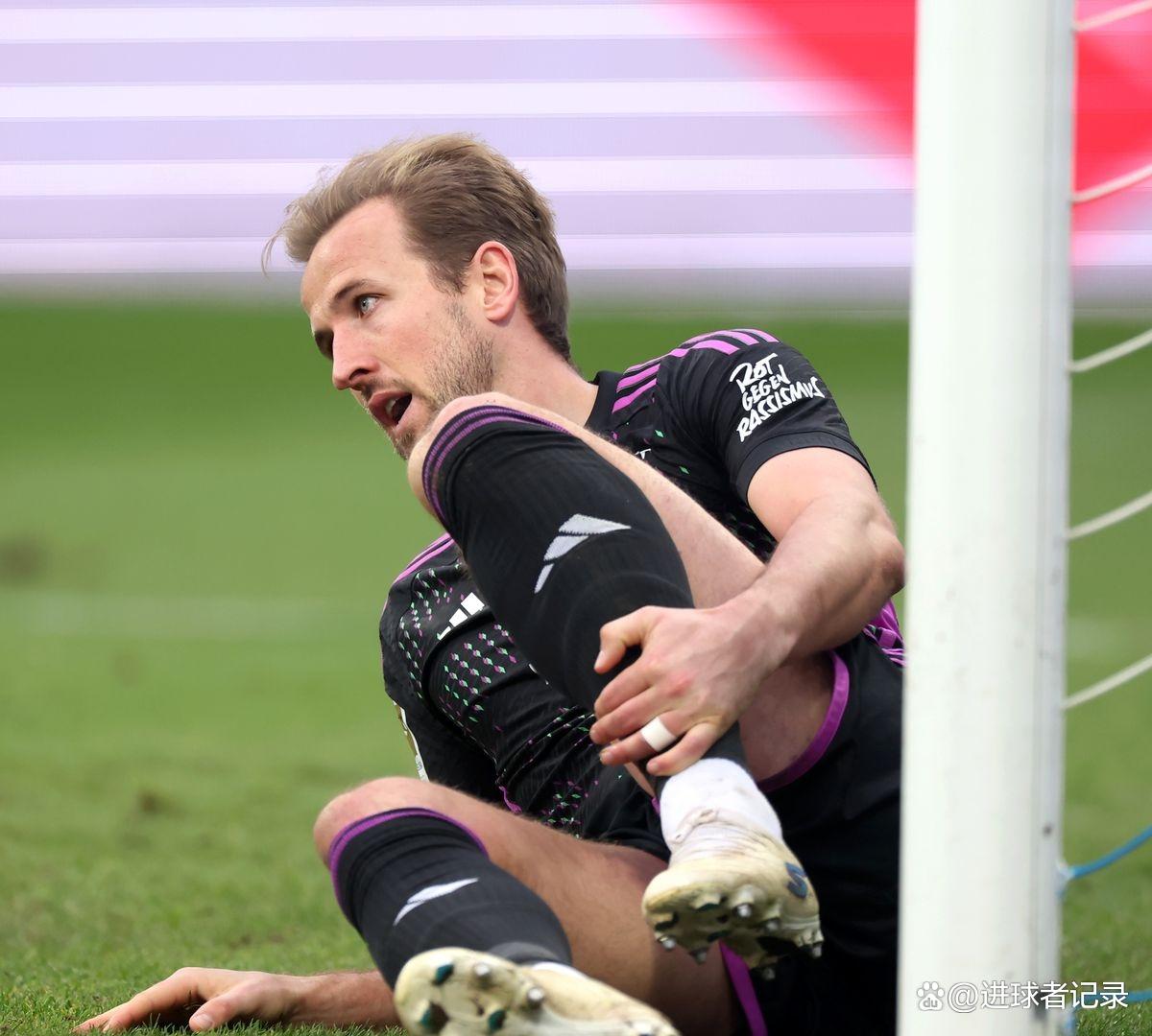 开云体育登录-包含无坚不摧：拜仁慕尼黑新首发排兵布阵的词条