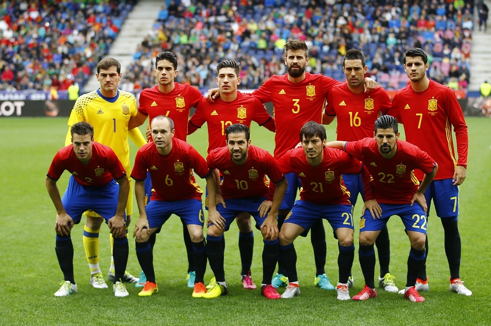 西班牙队击败捷克队,挺进总决赛 西班牙队击败捷克队,挺进总决赛