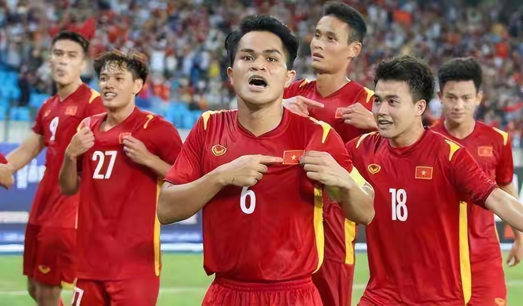 关于战胜劲敌取得胜利,球队士气高涨信心十足的信息 关于战胜劲敌取得胜利,球队士气高涨信心十足的信息